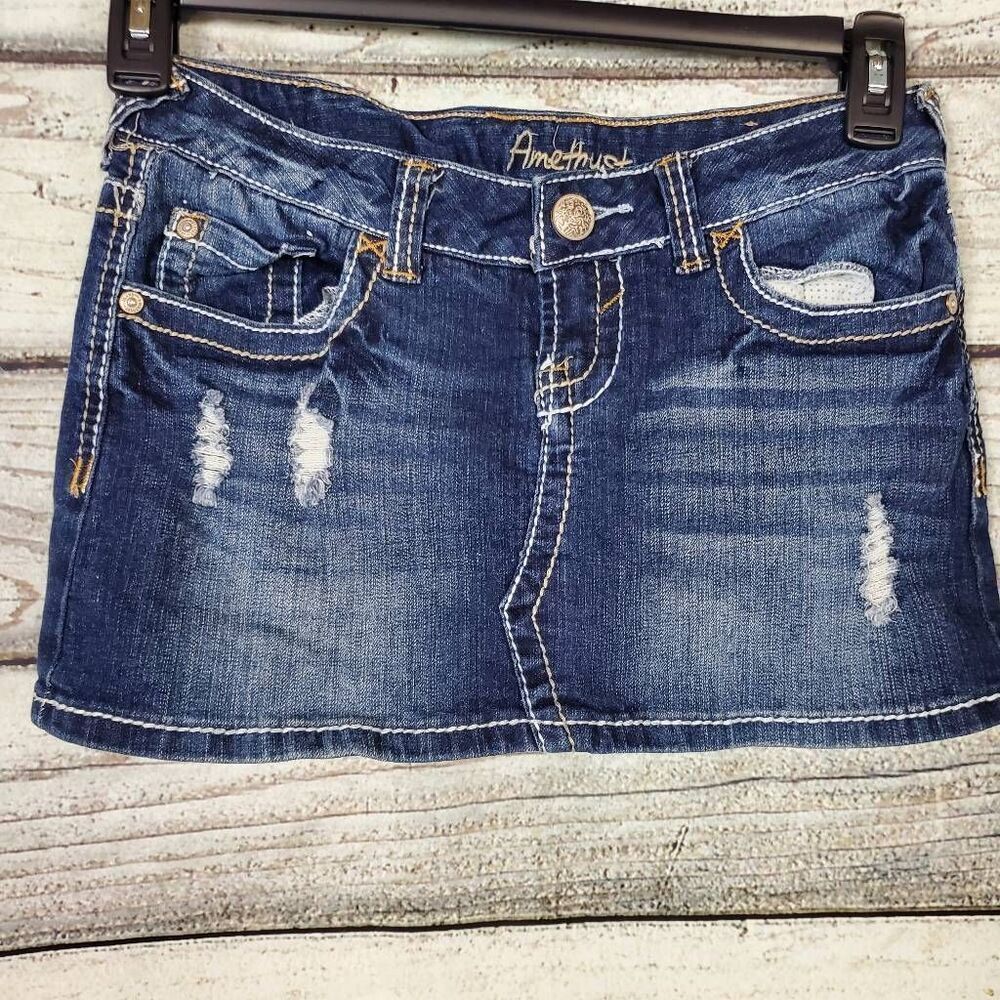 Amethyst Distressed Denim Skirt Juniors Size 3 Blue Jean Mini Embroidered Pocket